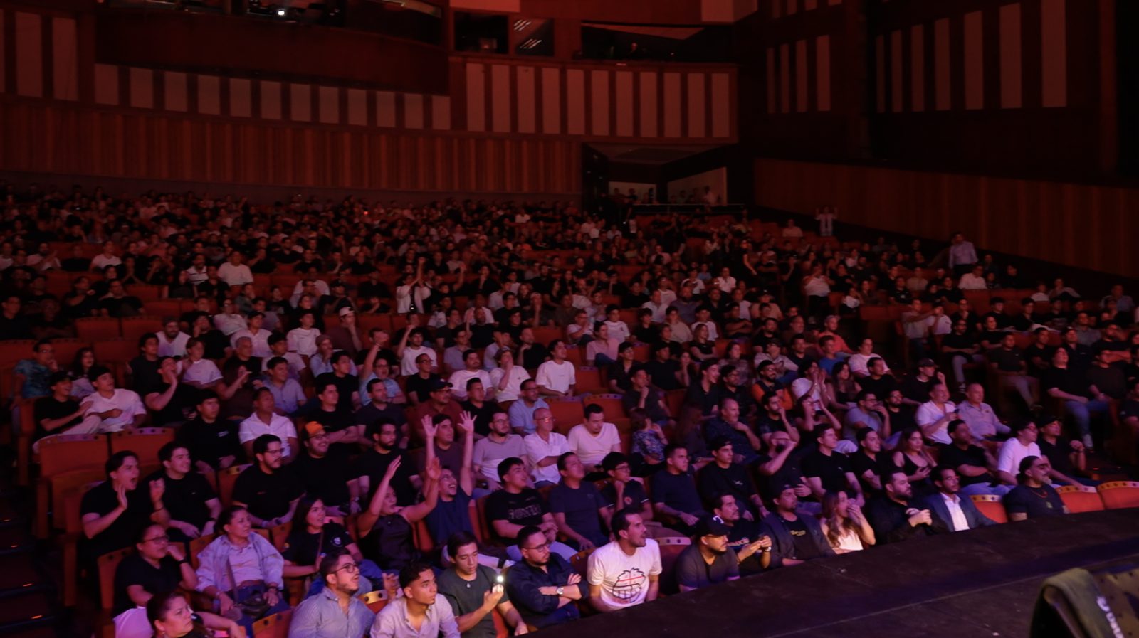 Teatro lleno en un evento de ALTUM Fight League